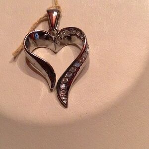 New Fashion Silvertone Heart Pendant rhodium plated CZS 1 1/3”Lx 7/8”W